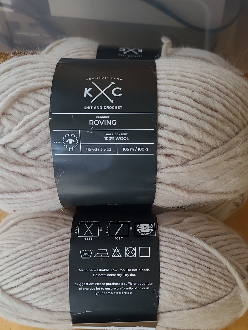 Roving 100% Wool  - Light Beige 5 Skins